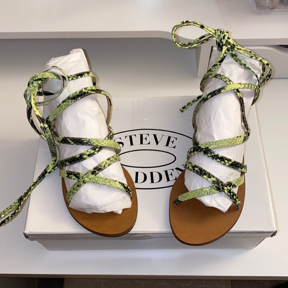 Steve Madden Lace Up Sandal